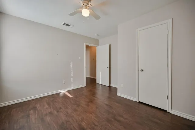 $1,575 | 607 Kings Way Drive, Unit B, Mansfield, TX 76063