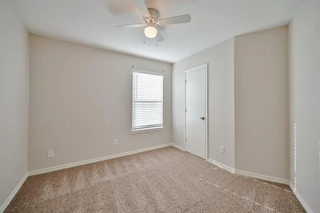 $1,575 | 607 Kings Way Drive, Unit B, Mansfield, TX 76063