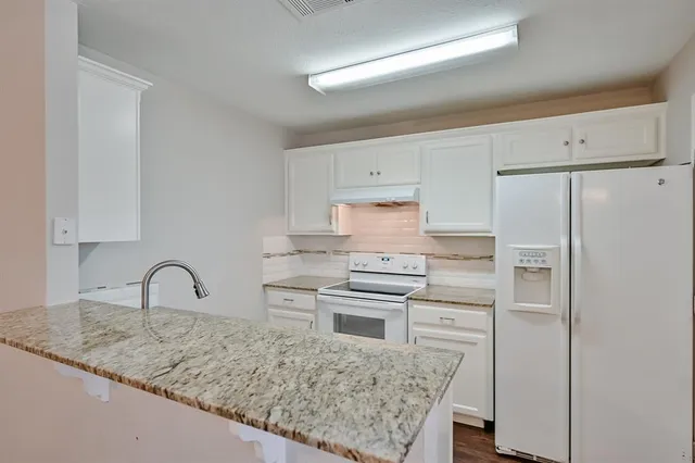 $1,575 | 607 Kings Way Drive, Unit B, Mansfield, TX 76063