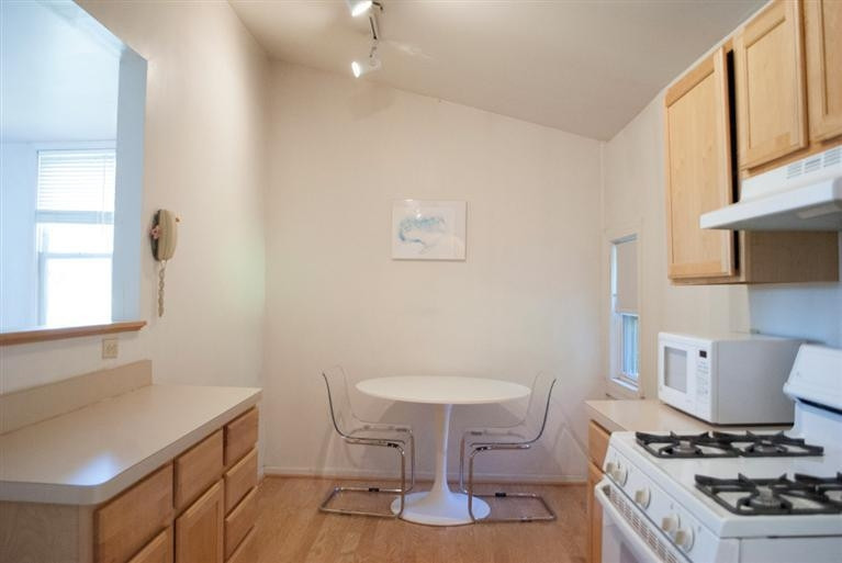 1137 Traver Road Ann Arbor, MI 48105 - Photo 9 of 10 Photo 9