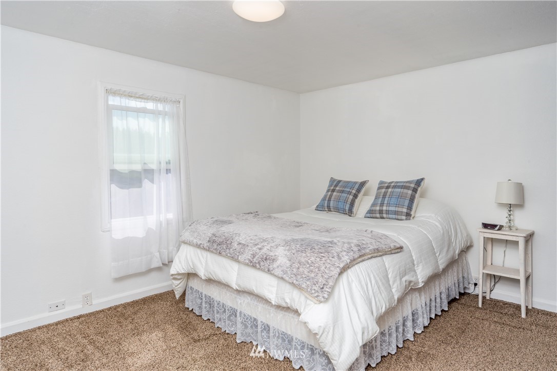 2526 Sheridan Road Bremerton, WA 98310 - Photo 12 of 27 Gallery Image 12