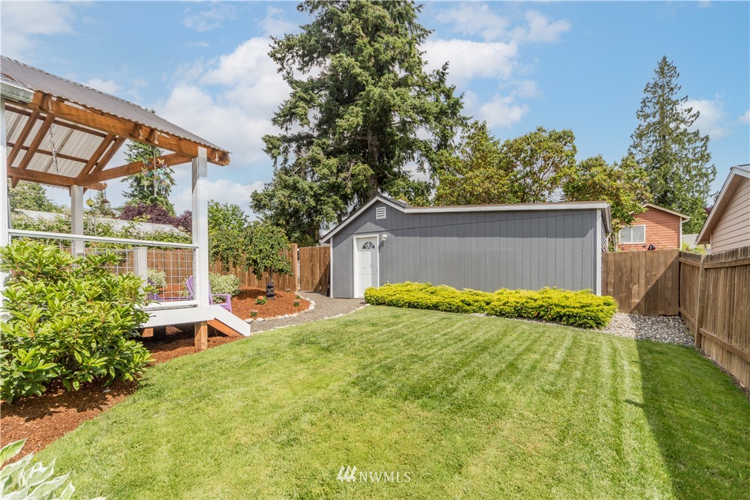 2526 Sheridan Road Bremerton, WA 98310 - Photo 24 of 27 Gallery Image 24
