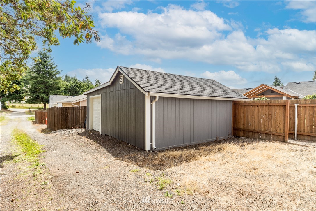 2526 Sheridan Road Bremerton, WA 98310 - Photo 26 of 27 Gallery Image 26