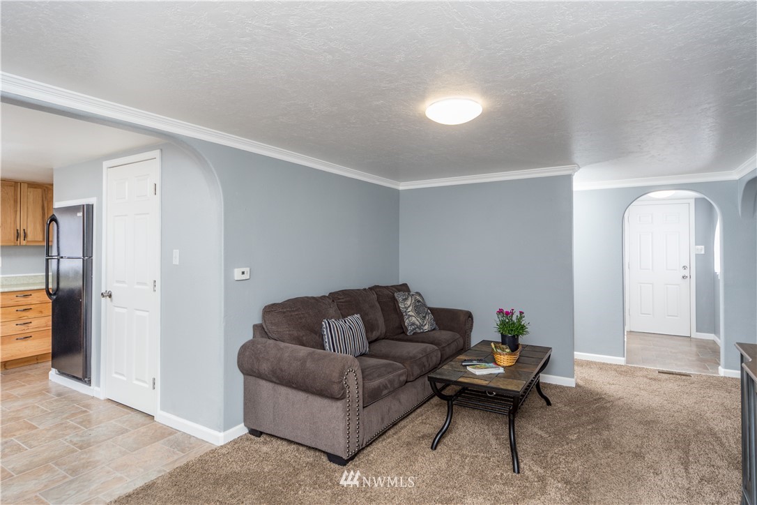2526 Sheridan Road Bremerton, WA 98310 - Photo 5 of 27 Gallery Image 5