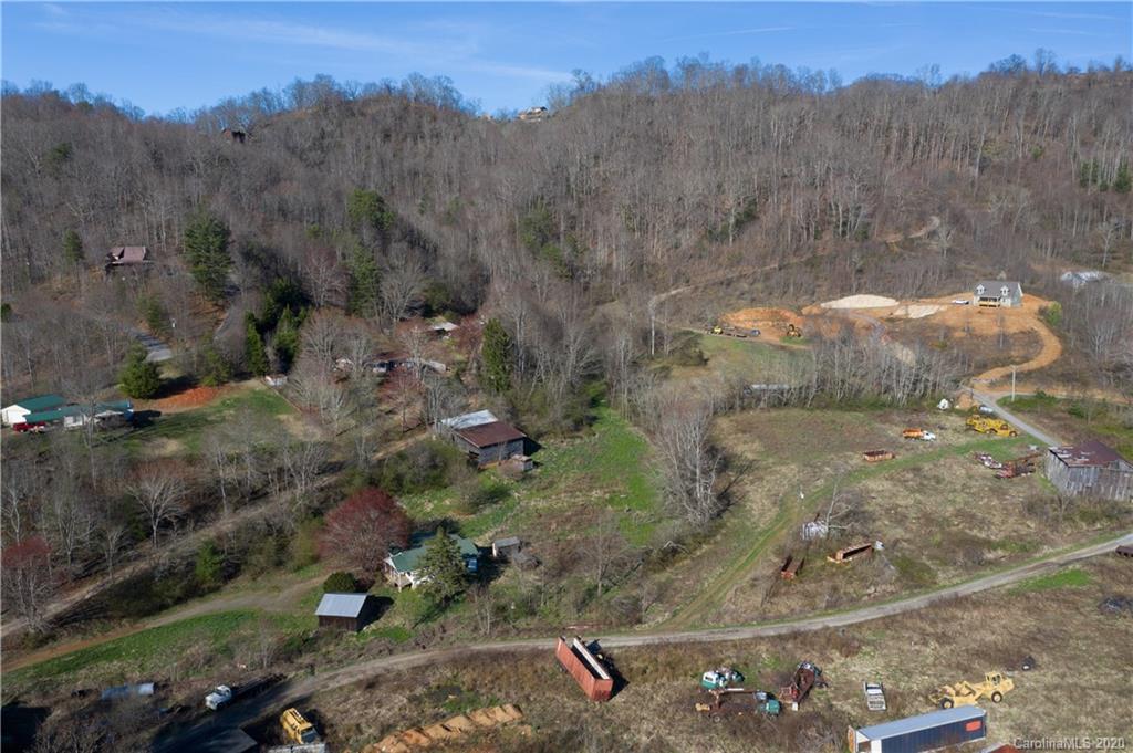 310 Russell Cove Road Waynesville, NC 28785 - Photo 6 of 27 Gallery Image 6