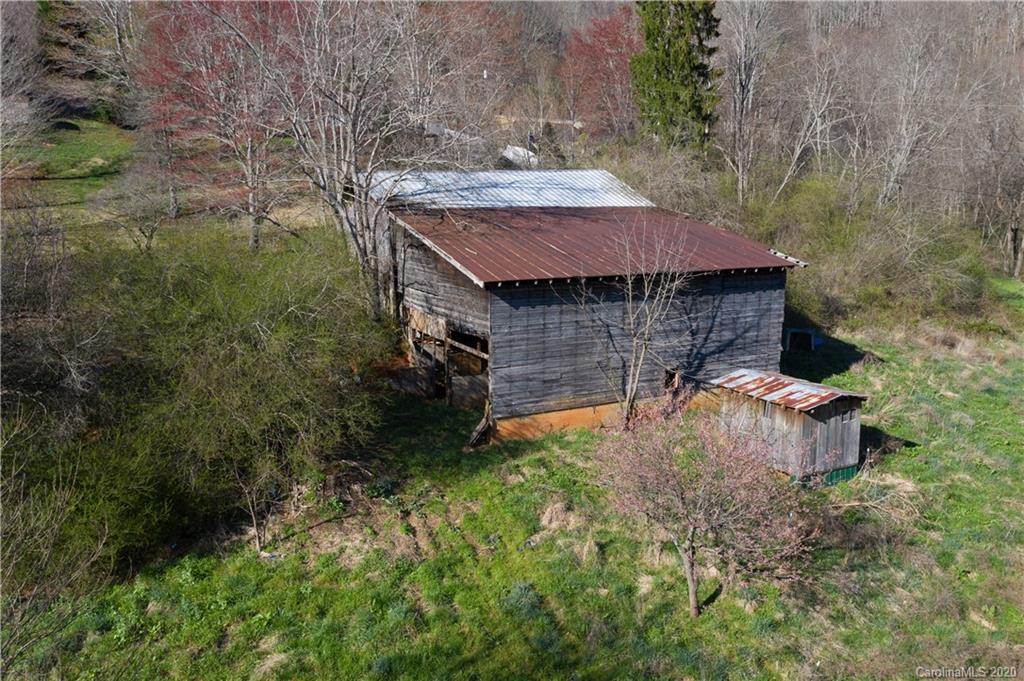 310 Russell Cove Road Waynesville, NC 28785 - Photo 7 of 27 Gallery Image 7