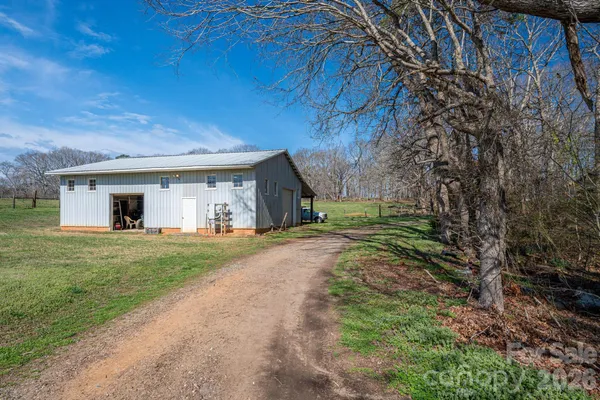 $800,000 | 221 Lee Black Road, Cherryville, NC 28021