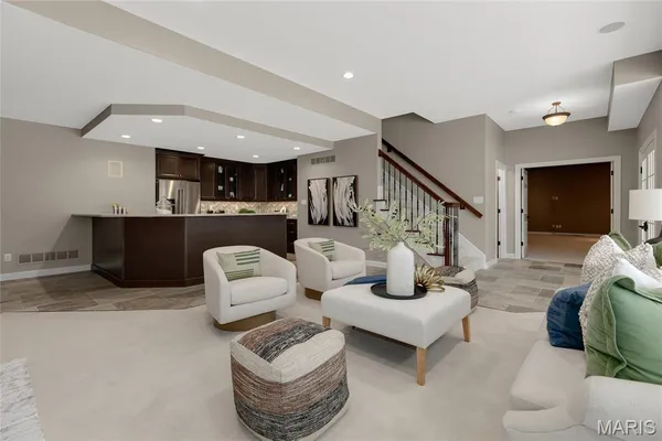 $1,750,000 | 997 Tara Oaks Drive, Chesterfield, MO 63005