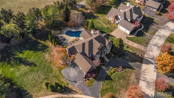 $1,750,000 | 997 Tara Oaks Drive, Chesterfield, MO 63005
