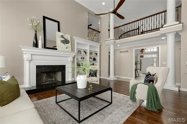 $1,750,000 | 997 Tara Oaks Drive, Chesterfield, MO 63005