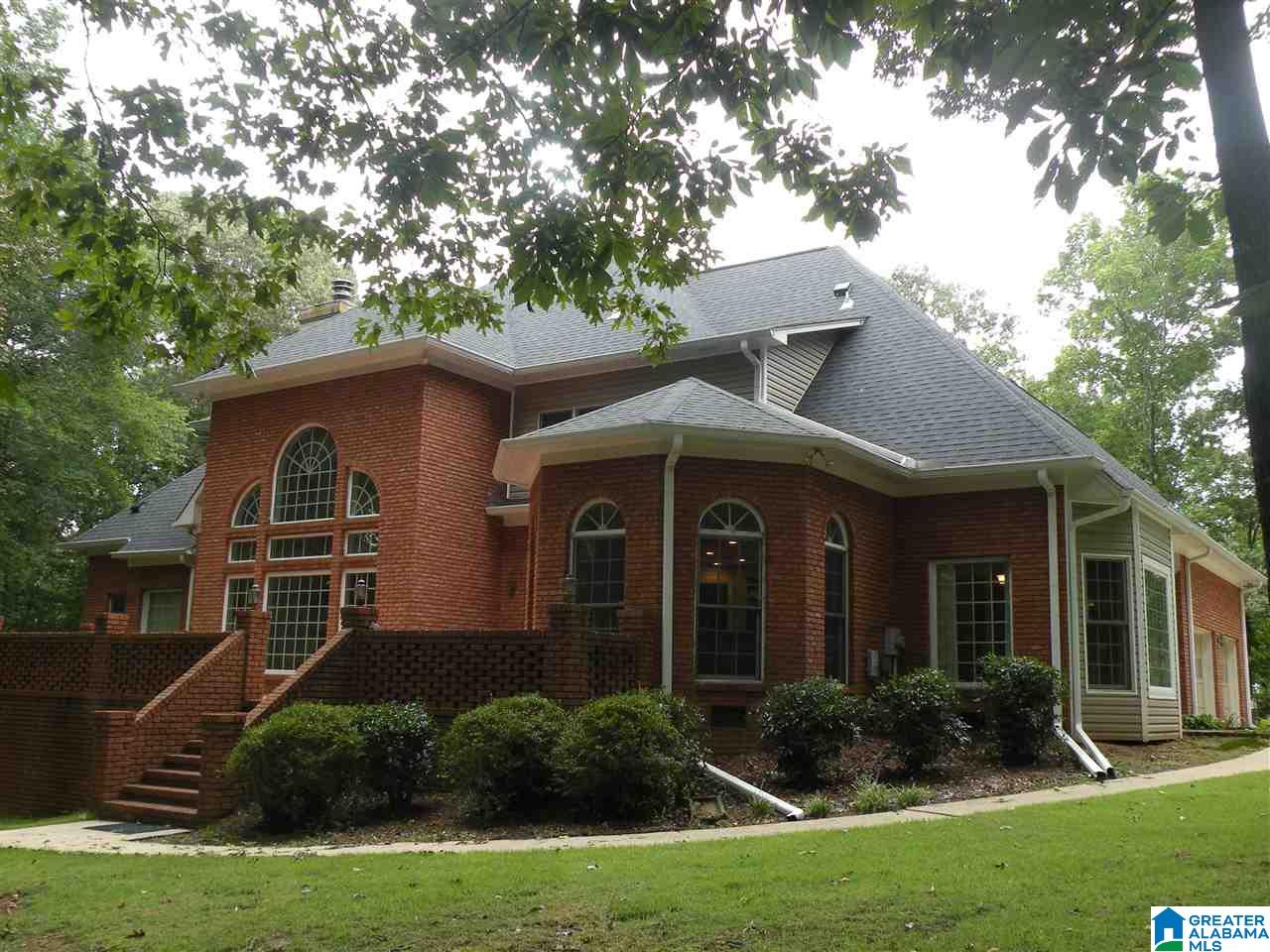 1100 Pine Ridge Circle Sylacauga, AL 35150 - Photo 4 of 35