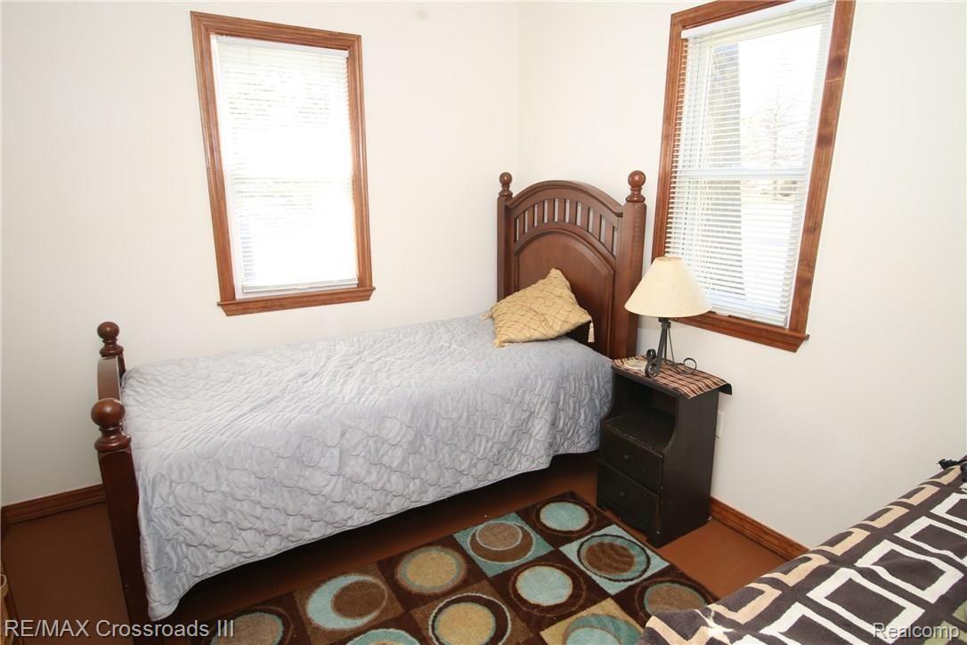 21381 Elwell Road Belleville, MI 48111 - Photo 15 of 23 IMG_9285.JPG