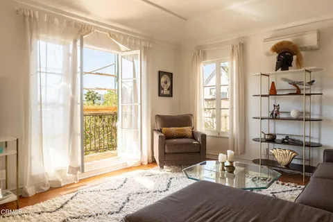 $1,200,000 | 3309 Hamilton Way, Los Angeles, CA 90026