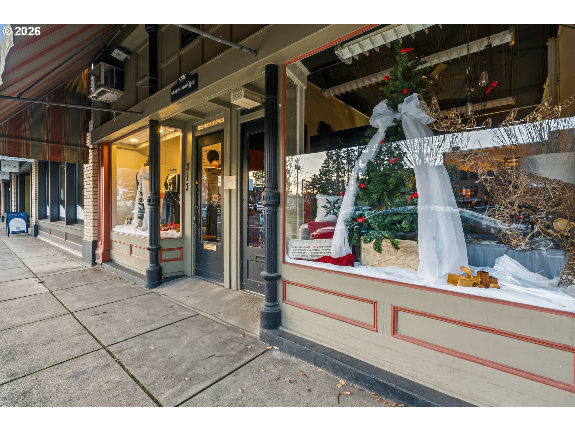 309 West 1st Avenue Albany, OR 97321 - Photo 5 of 39 a view of outdoor space