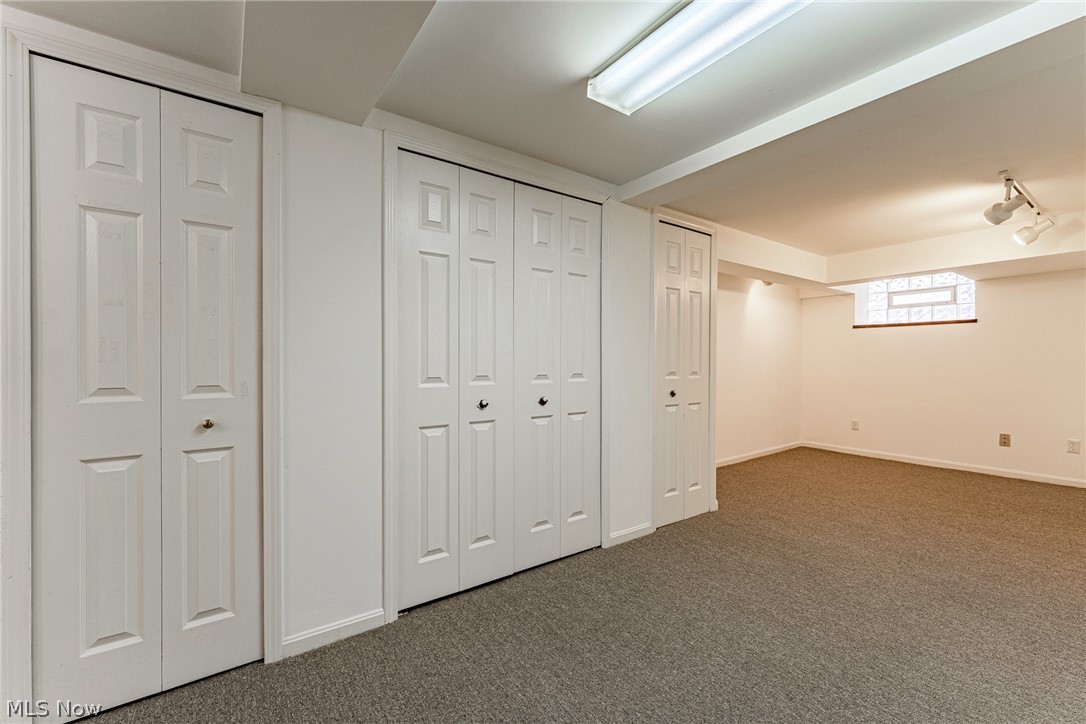 2482 Queenston Road Cleveland, OH 44118 - Photo 30 of 35 Gallery Image 30