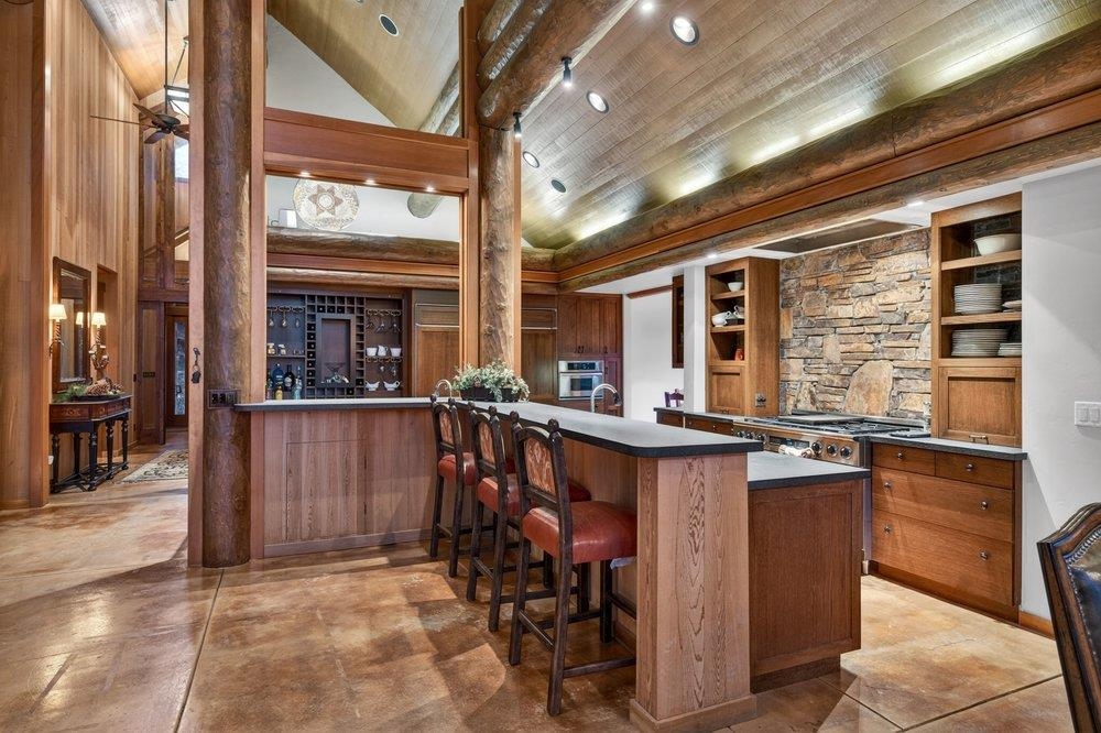 12824 Muhlebach Way Truckee, CA 96161 - Photo 11 of 28