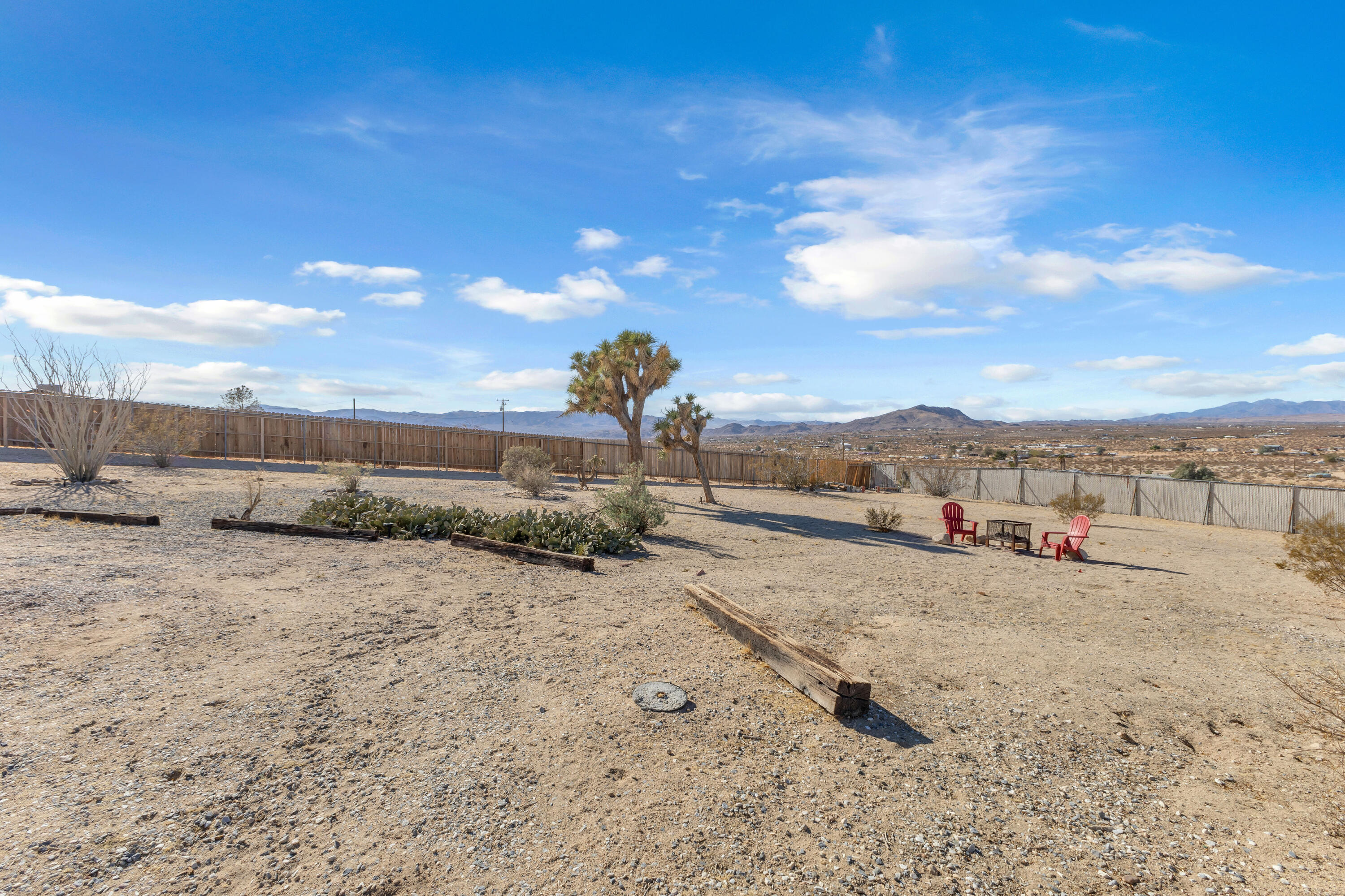 2642 Star Lane Joshua Tree, CA 92252 - Photo 54 of 76 a view of a road with a building in the background