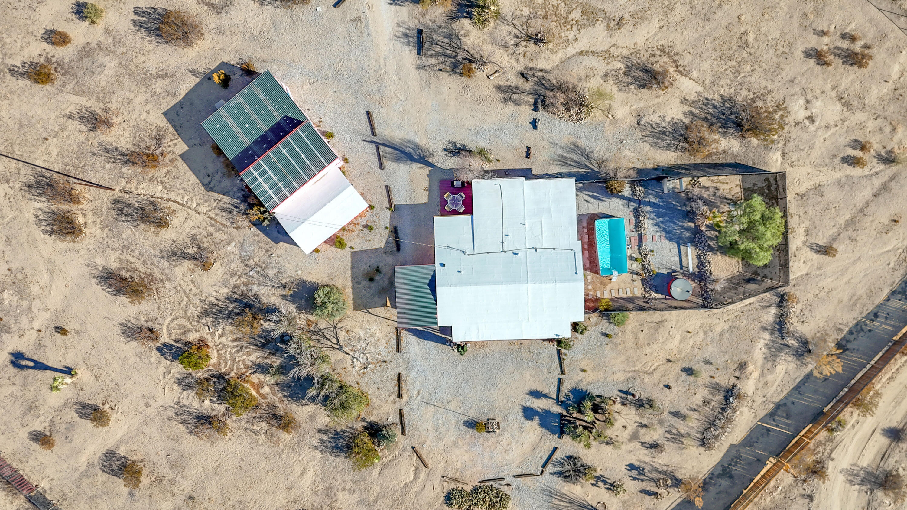 2642 Star Lane Joshua Tree, CA 92252 - Photo 72 of 76 an aerial view of residential house with outdoor space