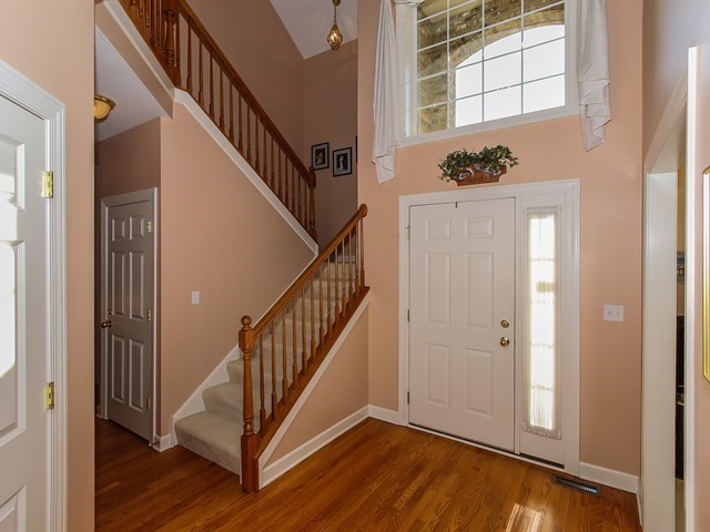 804 Stone Canyon Circle Inverness, IL 60010 - Photo 2 of 30 a view of entryway with wooden floor