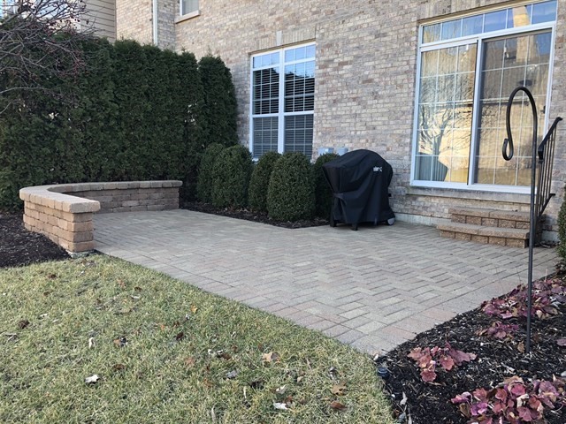 804 Stone Canyon Circle Inverness, IL 60010 - Photo 28 of 30 a view of a backyard with sitting area