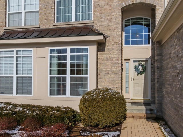 804 Stone Canyon Circle Inverness, IL 60010 - Photo 30 of 30 a front view of a house