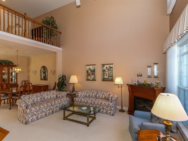 804 Stone Canyon Circle Inverness, IL 60010 - Photo 4 of 30 a bedroom with bed and a couch