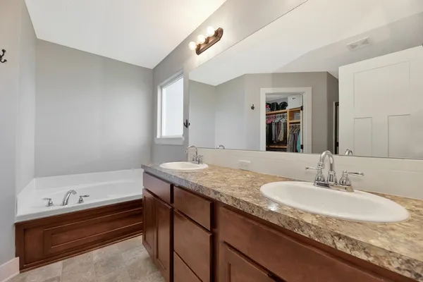 $409,000 | 2637 58th Court, Wichita, KS 67204