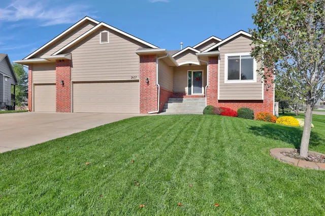$409,000 | 2637 58th Court, Wichita, KS 67204