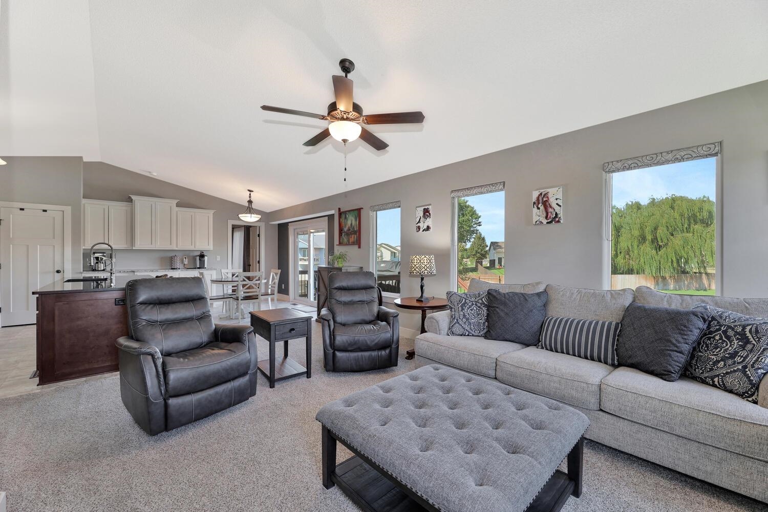 2637 58th Court Wichita, KS 67204 - Photo 8 of 36