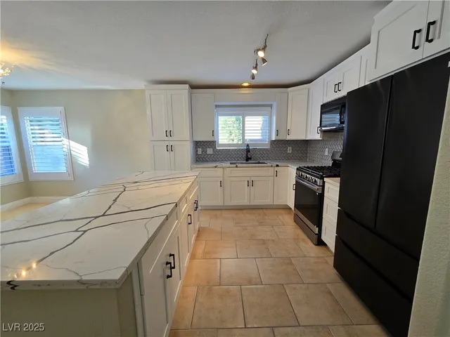 $2,500 | 1309 Paraiso Street, Las Vegas, NV 89117