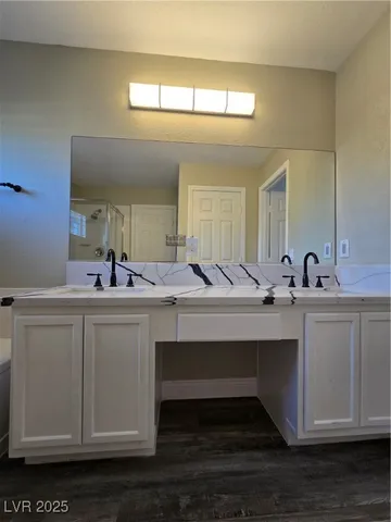 $2,500 | 1309 Paraiso Street, Las Vegas, NV 89117