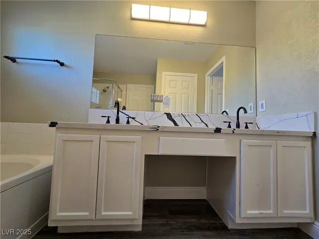 $2,500 | 1309 Paraiso Street, Las Vegas, NV 89117