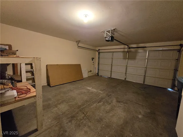 $2,500 | 1309 Paraiso Street, Las Vegas, NV 89117