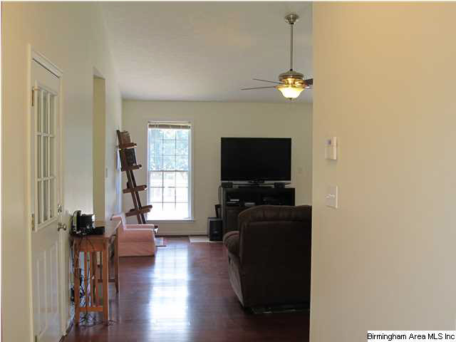 1504 Rockview Circle Weaver, AL 36277 - Photo 4 of 32