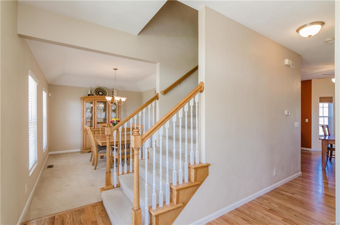 392 Kings Ridge Boulevard O'Fallon, IL 62269 - Photo 3 of 38