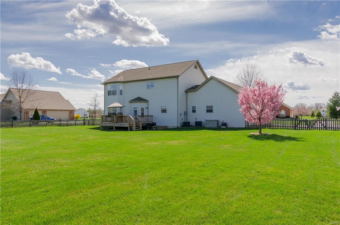 392 Kings Ridge Boulevard O'Fallon, IL 62269 - Photo 33 of 38