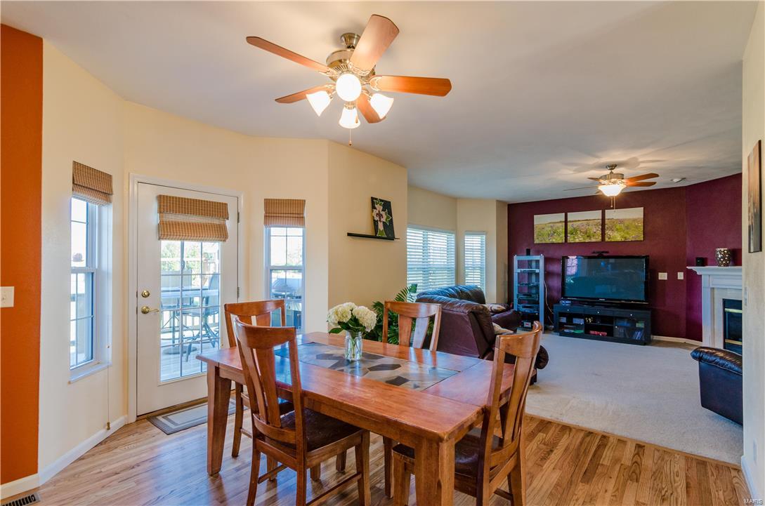 392 Kings Ridge Boulevard O'Fallon, IL 62269 - Photo 8 of 38