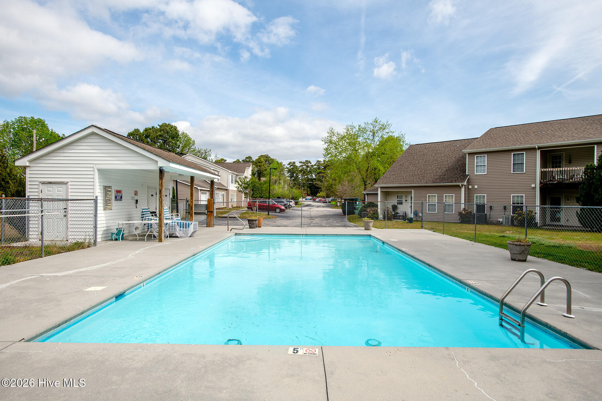 4513 Country Club Road, Unit A202 Morehead City, NC 28557 - Photo 3 of 20 A202 (3)