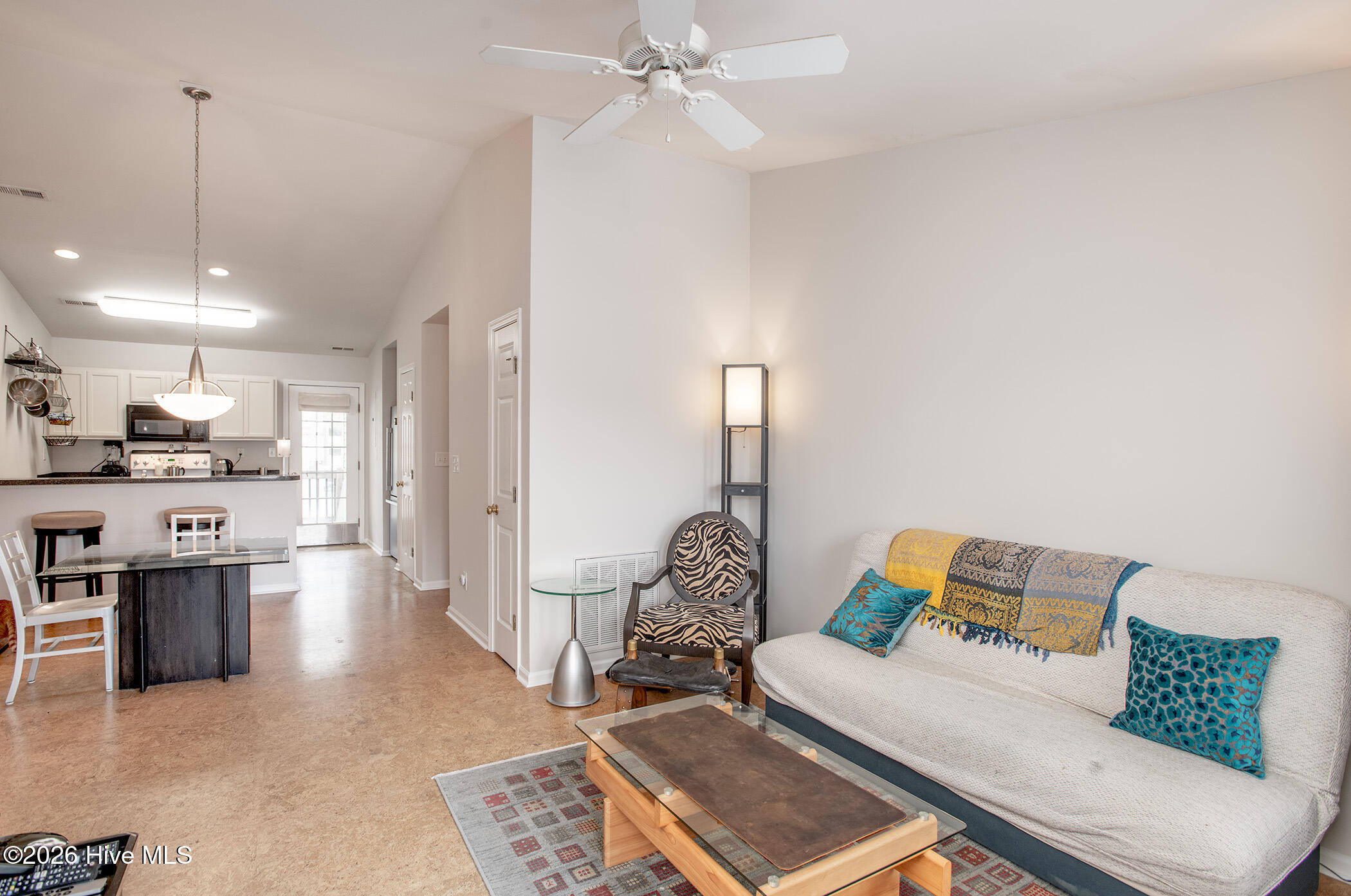 4513 Country Club Road, Unit A202 Morehead City, NC 28557 - Photo 6 of 20 A202 (6)