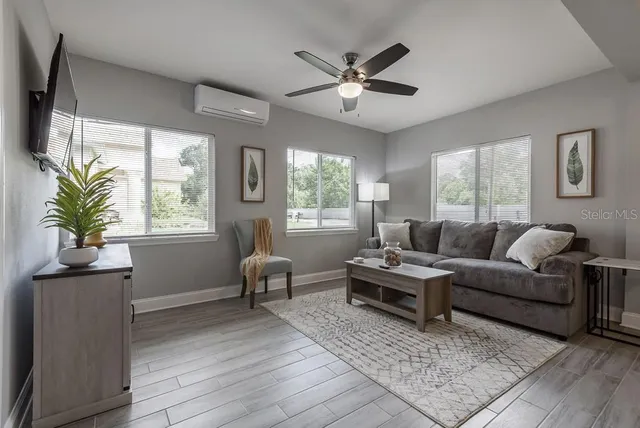 $1,900 | 15732 Bolesta Road, Unit B, Clearwater, FL 33760