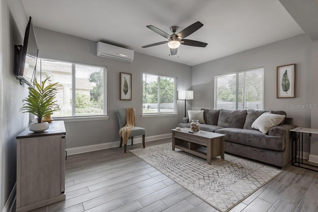 15732 Bolesta Road, Unit B Clearwater, FL 33760 - Photo 2 of 9