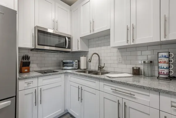 $1,900 | 15732 Bolesta Road, Unit B, Clearwater, FL 33760