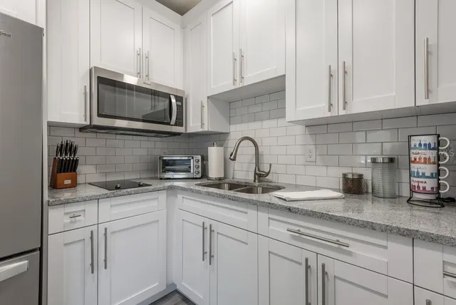 $1,900 | 15732 Bolesta Road, Unit B, Clearwater, FL 33760