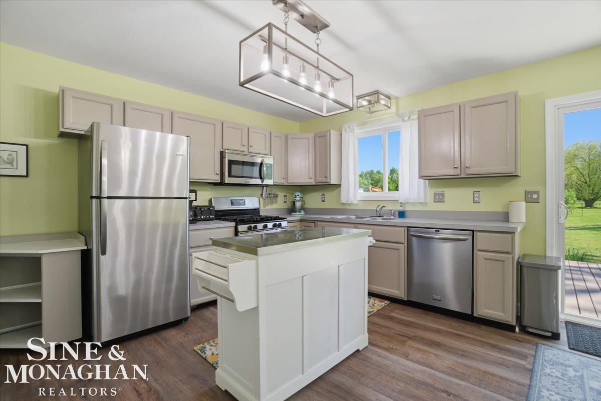 9201 Lambs Road Goodells, MI 48027 - Photo 7 of 50