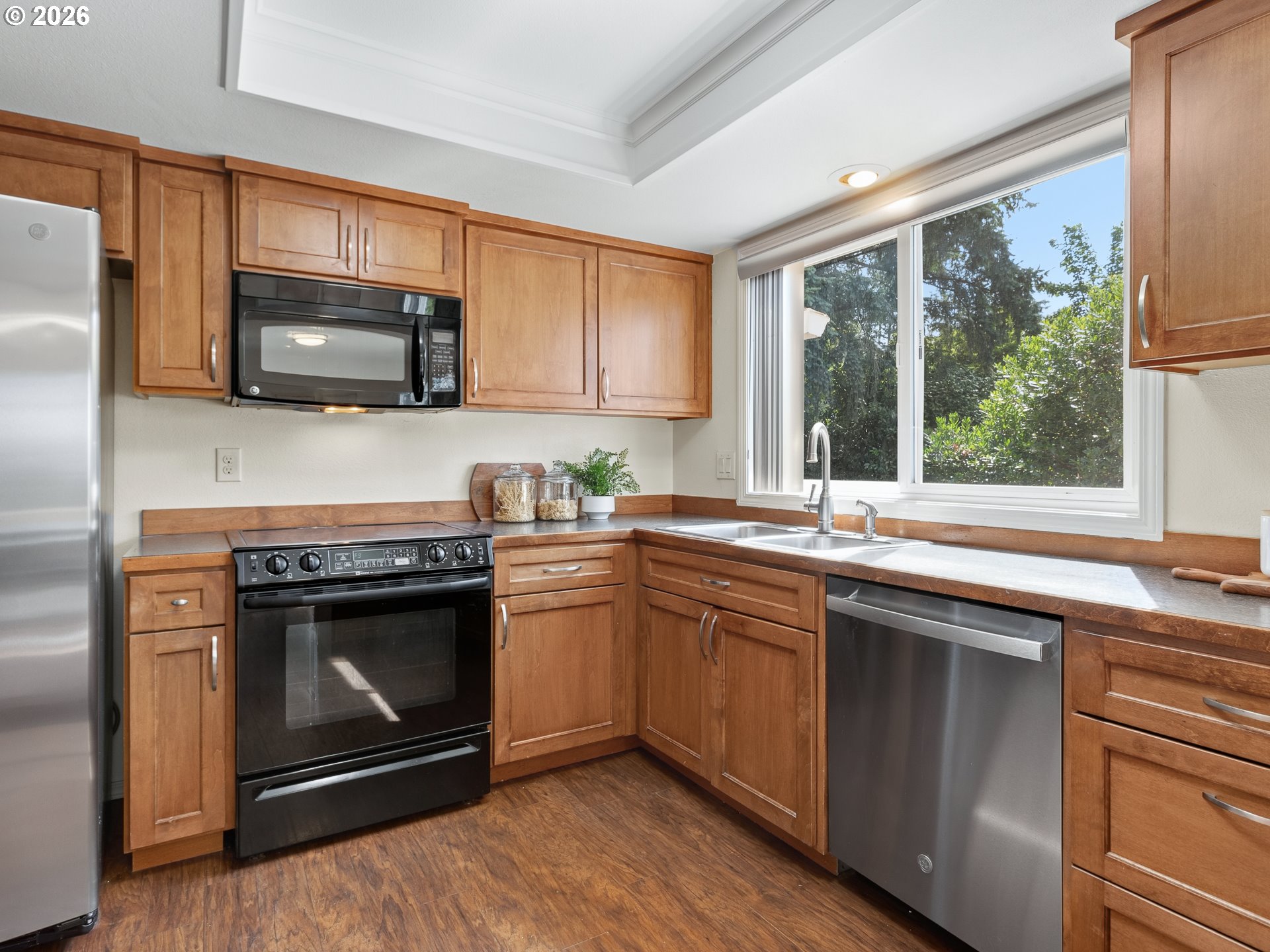 6127 Southwest 161st Place Beaverton, OR 97007 - Photo 17 of 47