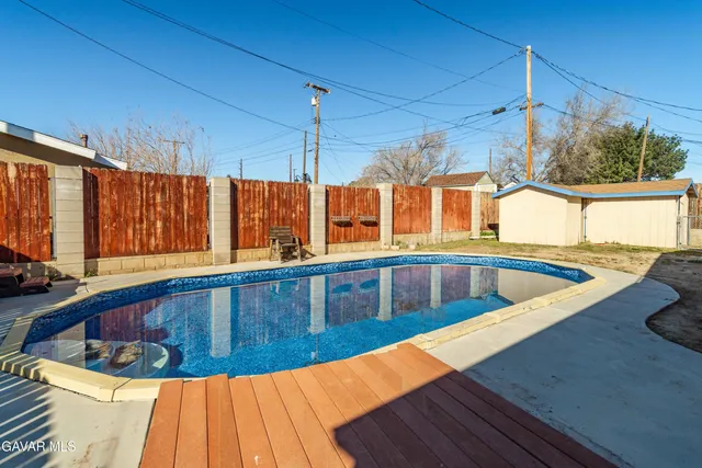 $319,900 | 15921 Melva Street, Mojave, CA 93501