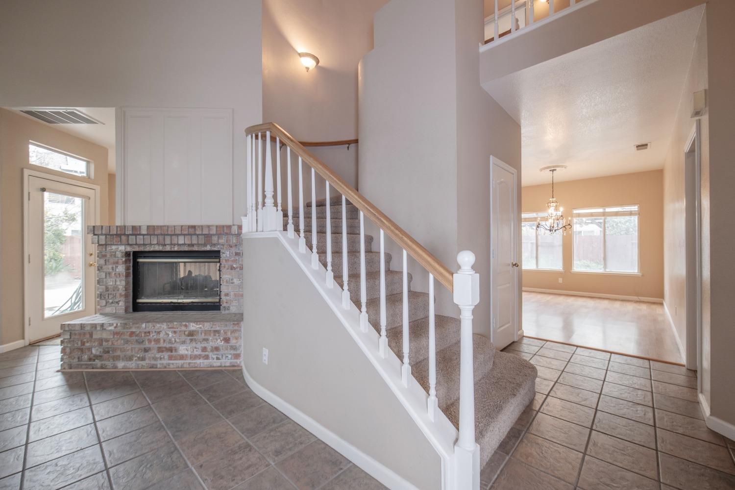 1361 Birch Avenue Clovis, CA 93611 - Photo 15 of 43