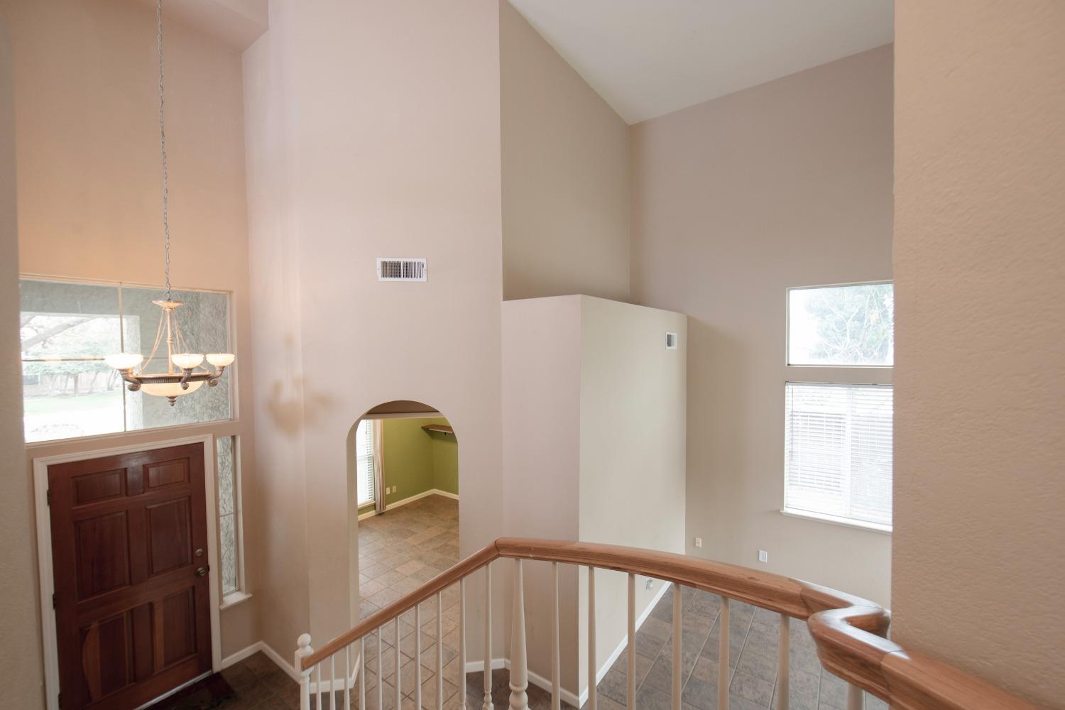 1361 Birch Avenue Clovis, CA 93611 - Photo 26 of 43 a bathroom with a window