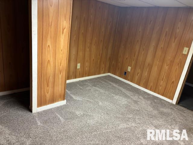 905 Walnut Greenfield, IL 62044 - Photo 21 of 35