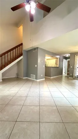 $1,550 | 5855 Southwest 8th Place, Gainesville, FL 32607